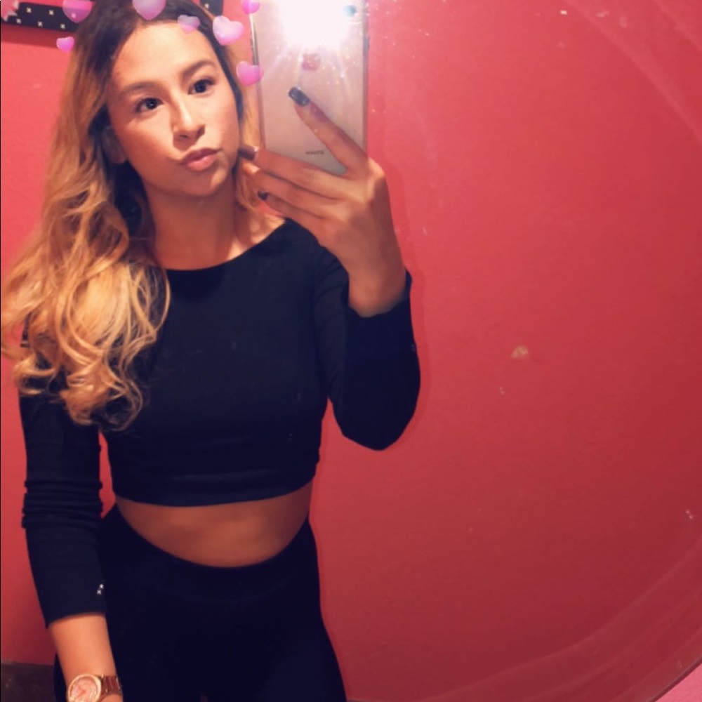 Meet your Posher, Ana